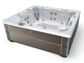 Grandee Hot Tub by Hot Spring Spas