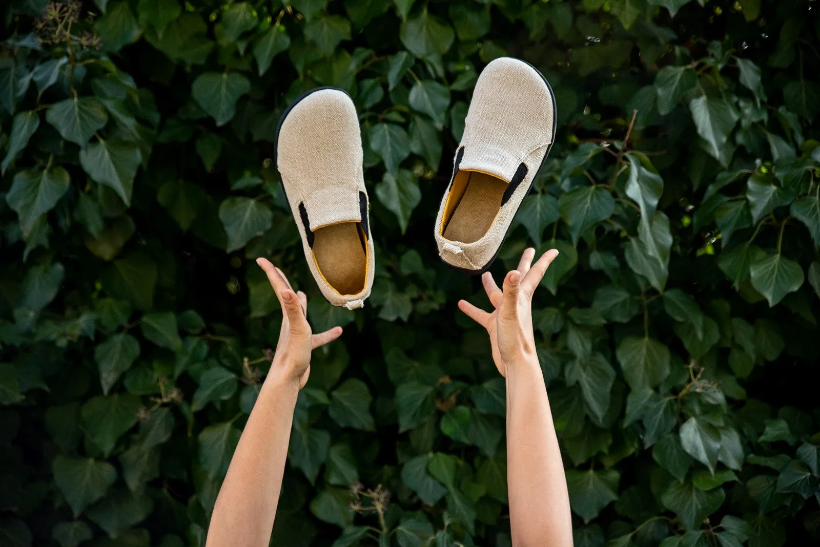 Men’s barefoot slip-on sneakers from hemp