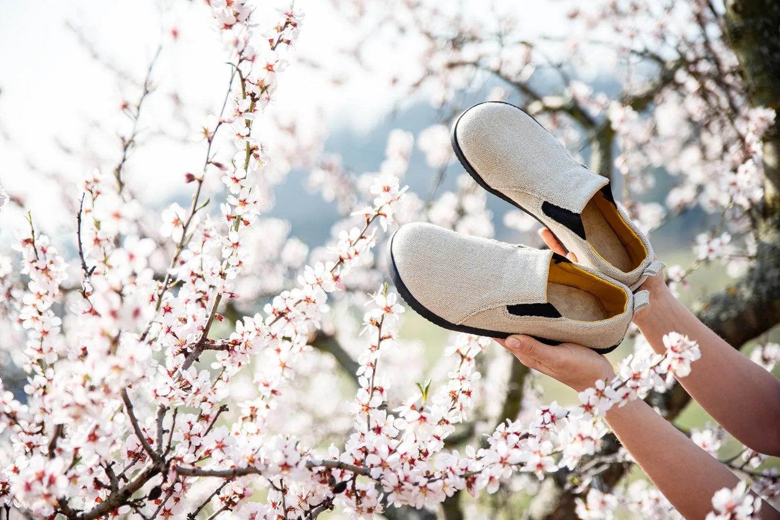 Men’s barefoot slip-on sneakers from hemp