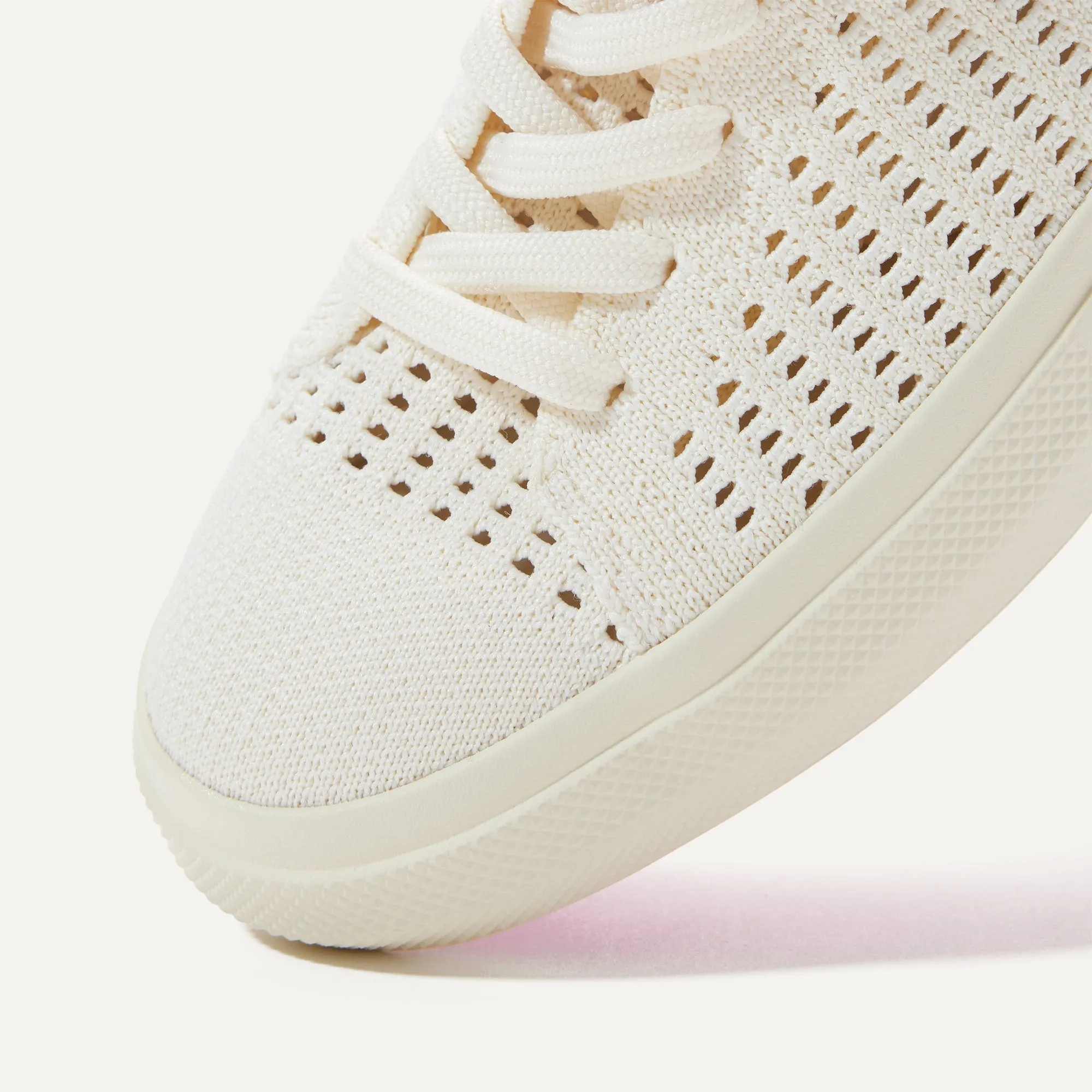 The Women's High Top Sneaker - Courtside White