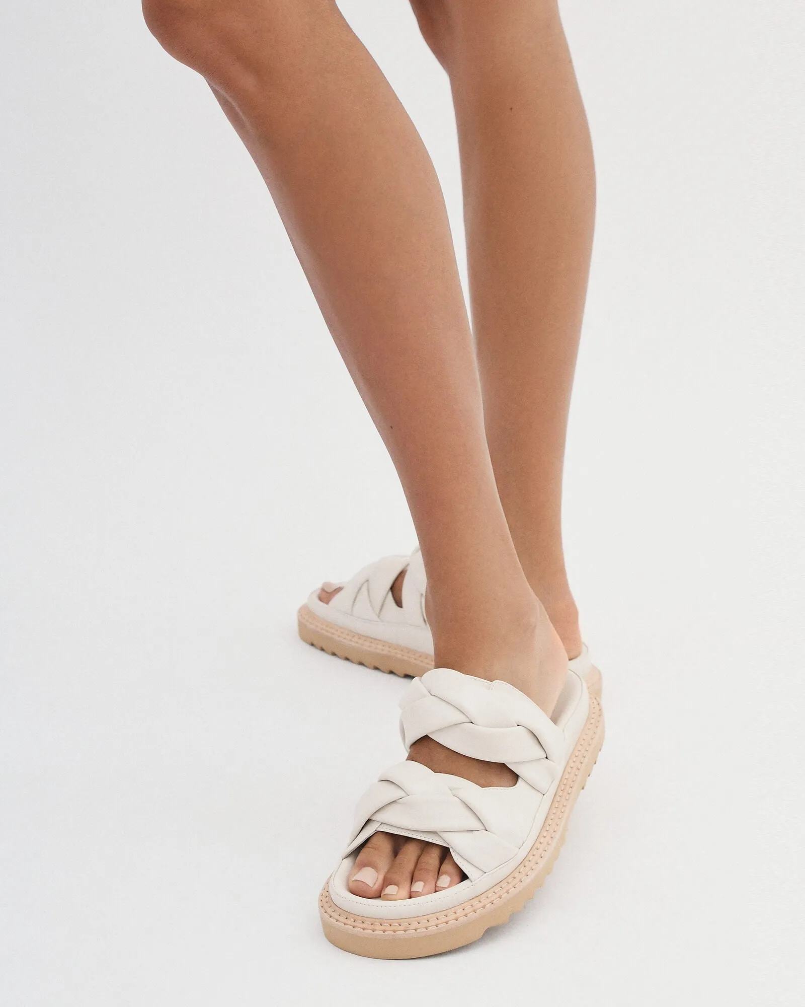 VENUS FLAT SLIDES OFF WHITE LEATHER